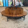 Ronde Boombank Carin 3 Ronde boombank met rugleuning in openbare ruimte